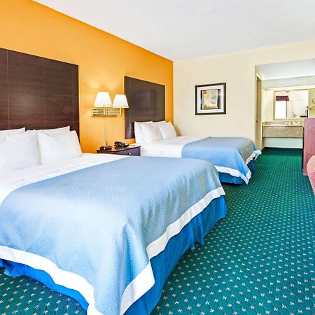 Days Inn By Wyndham Covington Bagian luar foto