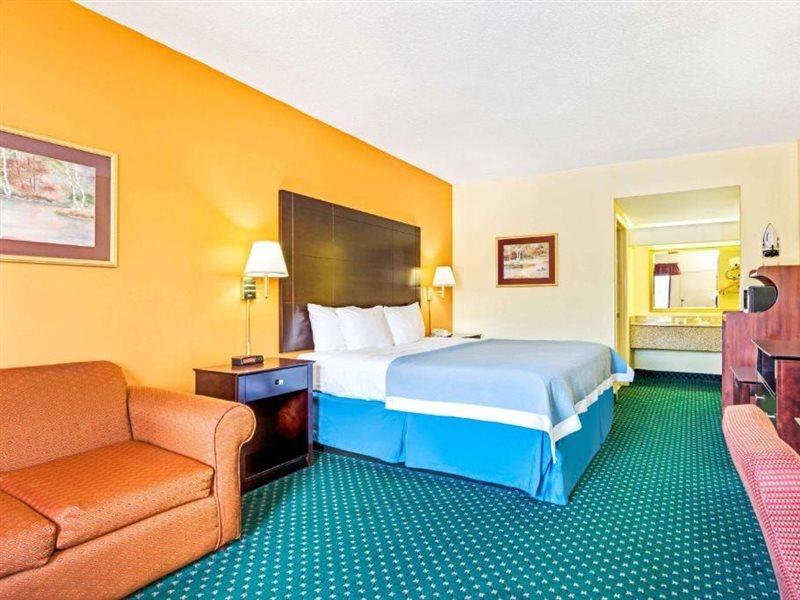 Days Inn By Wyndham Covington Bagian luar foto