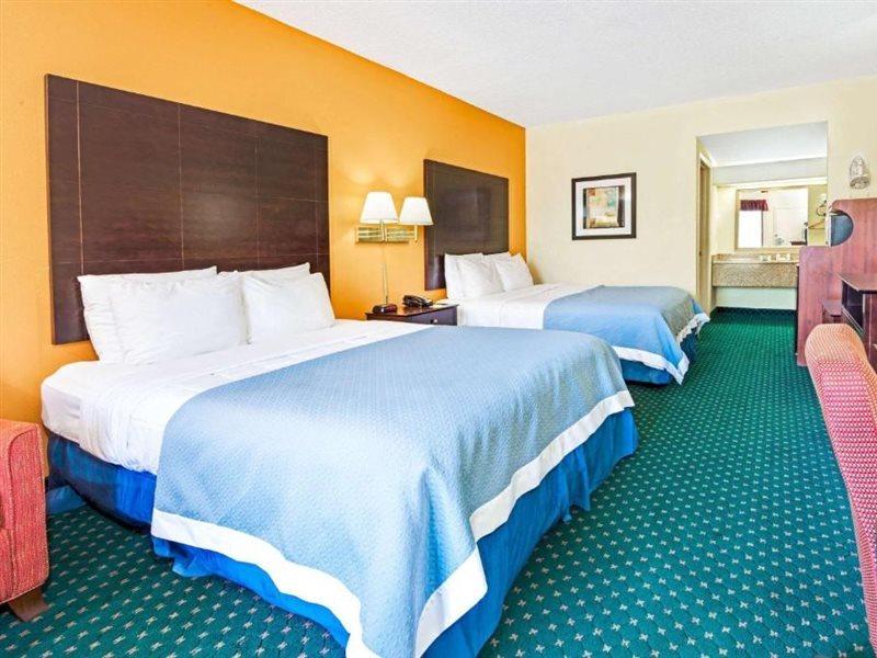 Days Inn By Wyndham Covington Bagian luar foto