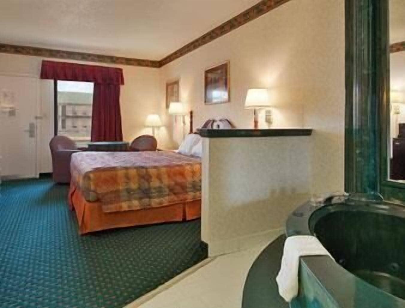 Days Inn By Wyndham Covington Bagian luar foto